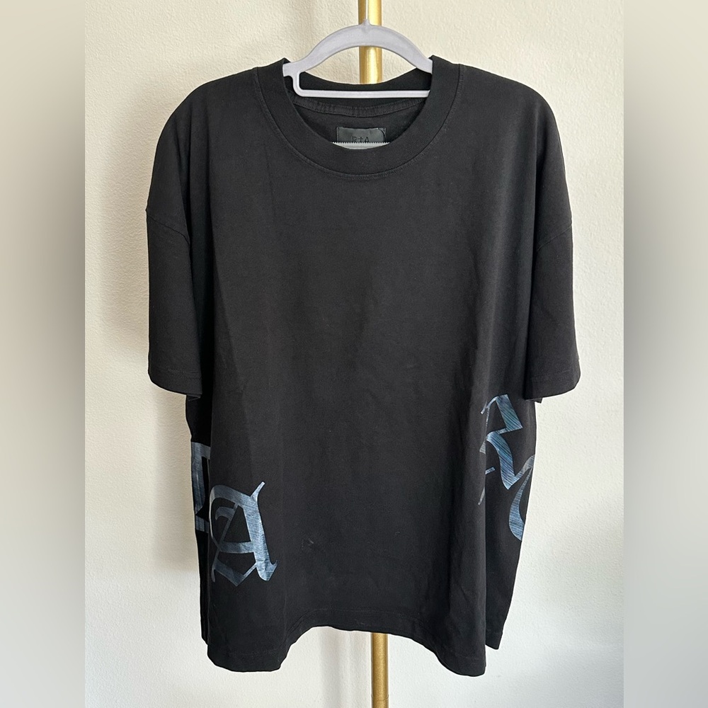 RtA Men’s Cold Metallic Wrap Around T-Shirt